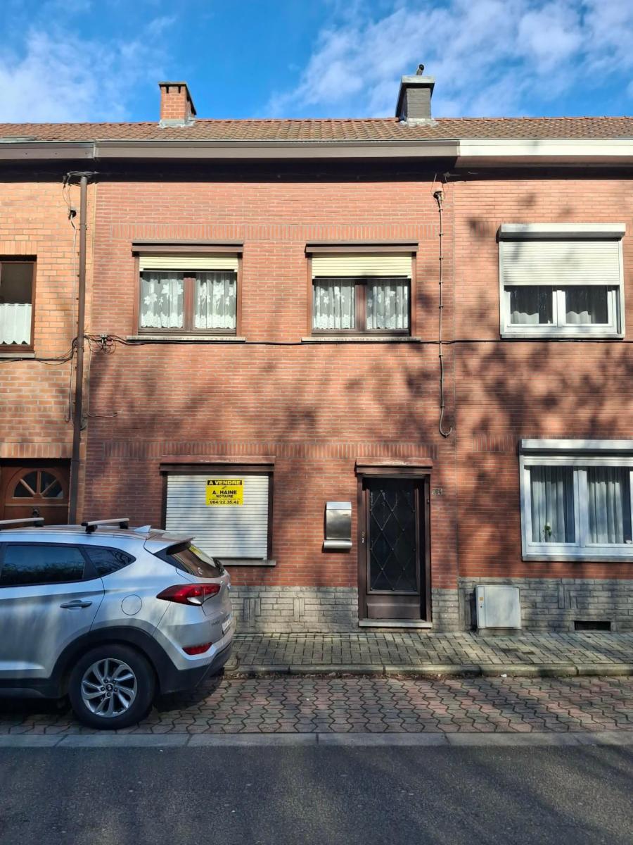 photo 2 du bien Maison avec garage et jardin à restaurer
