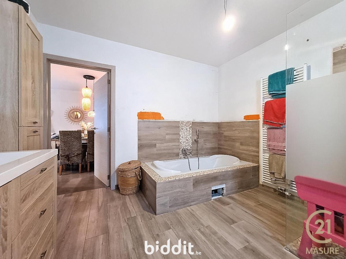 photo 12 du bien Appartement sur trois étages, avec jardin et garage