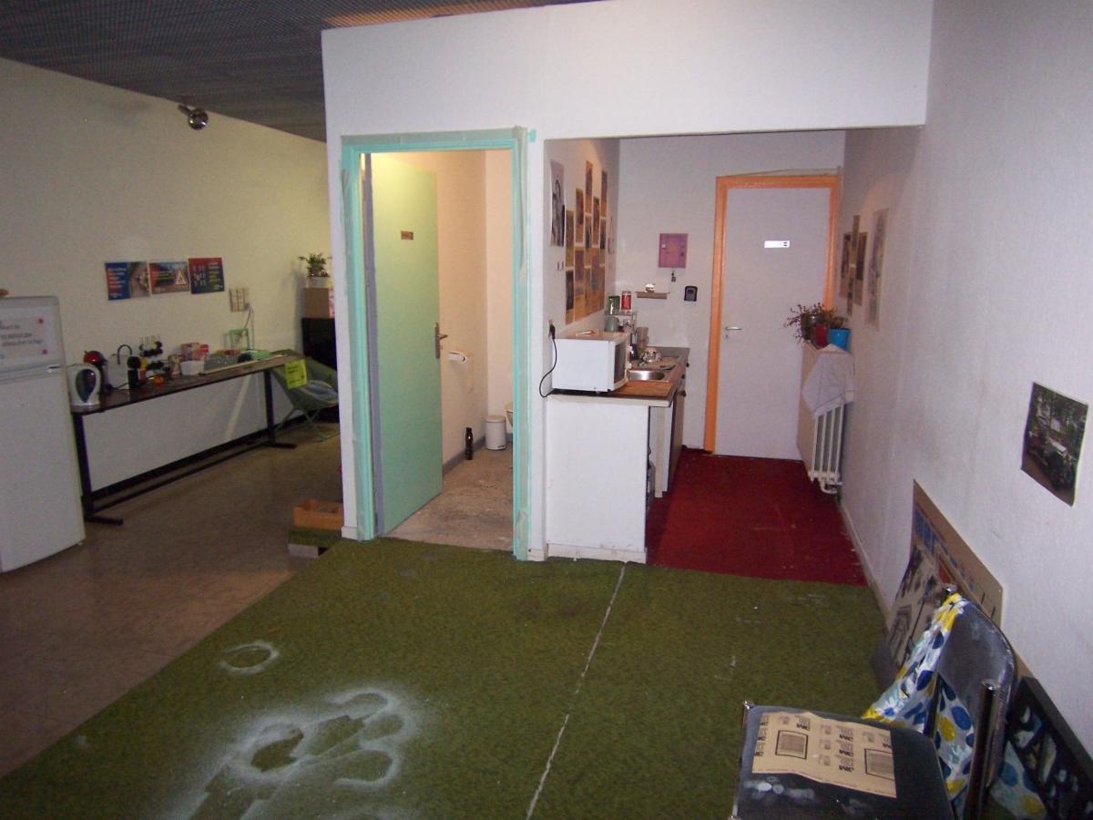 photo 6 du bien Immeuble commercial avec habitation à l'étage à vendre