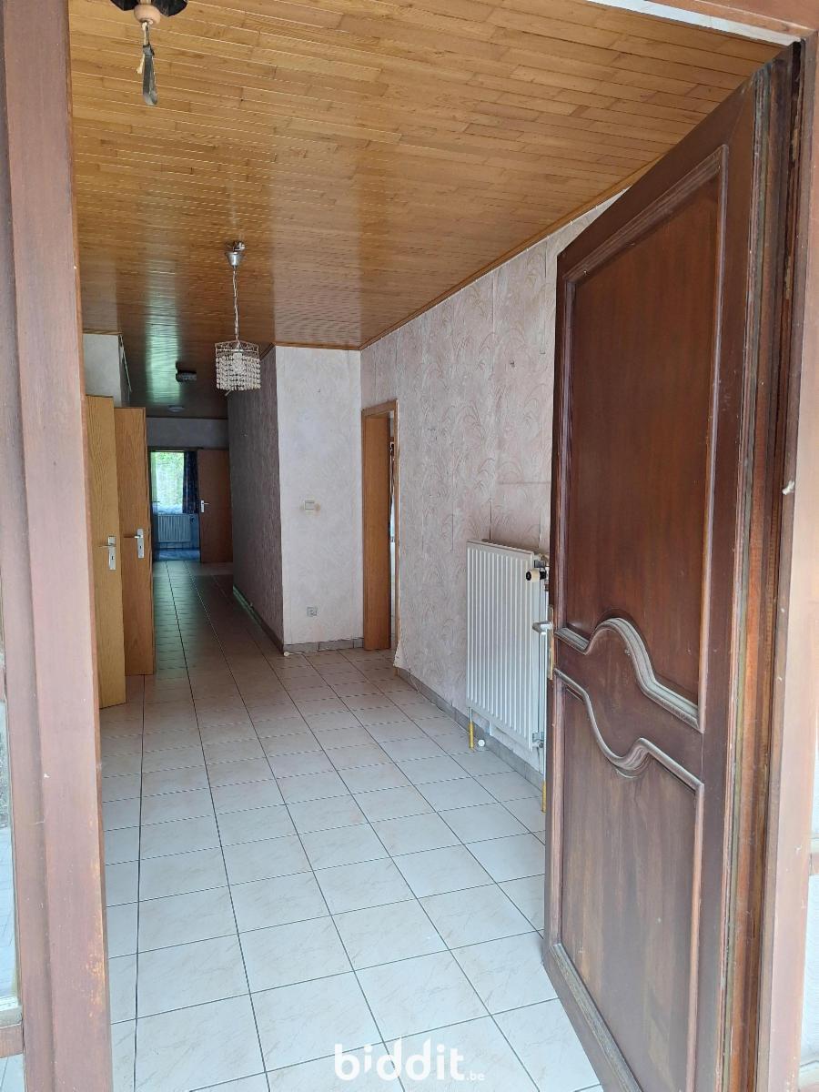 photo 2 du bien Grande VILLA de plain pied avec JARDIN et GARAGE.
