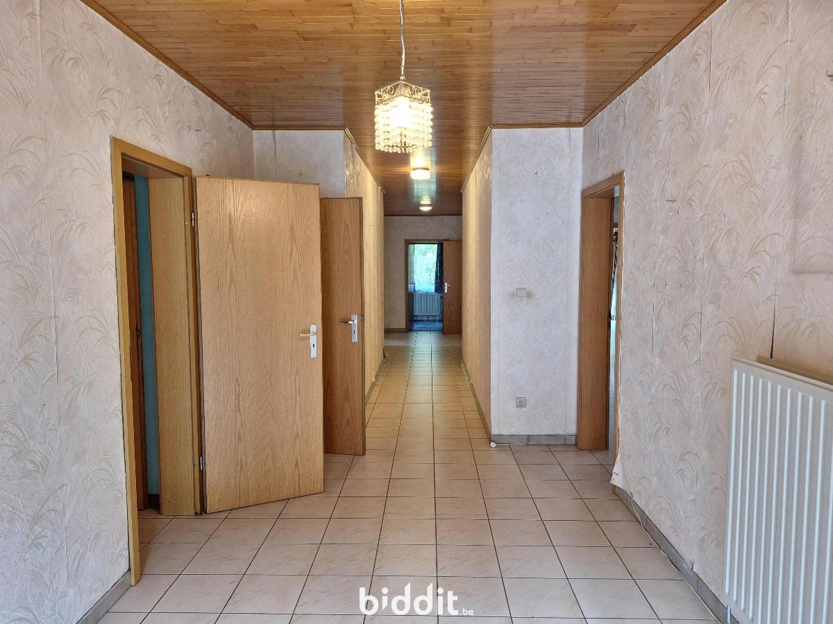 photo 3 du bien Grande VILLA de plain pied avec JARDIN et GARAGE.