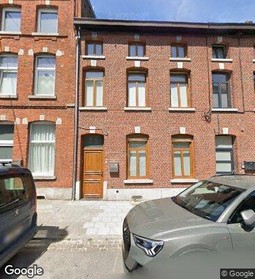 Photo 1 du bien Maison 2 façades avec cour
