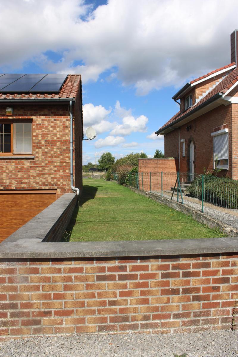 Photo 4 du bien Villa avec jardin, parking et garage