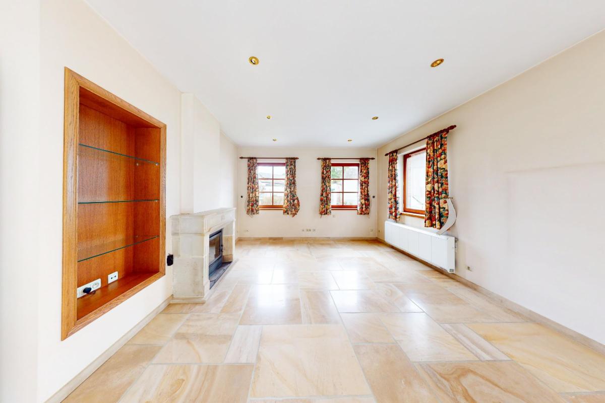 Photo 14 du bien Magnifique villa avec garage, parking et jardin