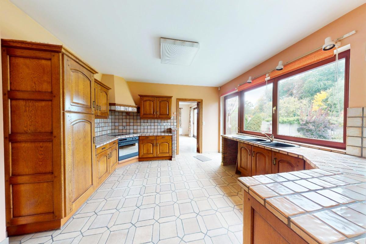 Photo 17 du bien Magnifique villa avec garage, parking et jardin