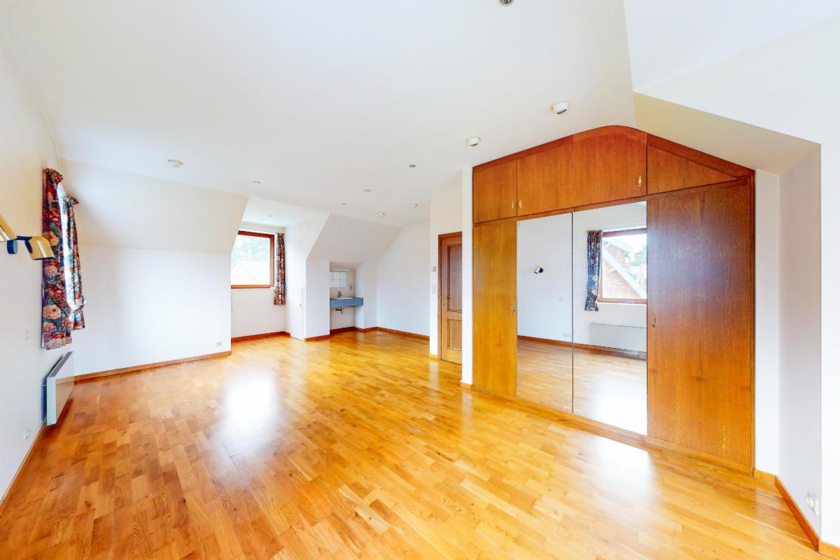 Photo 27 du bien Magnifique villa avec garage, parking et jardin