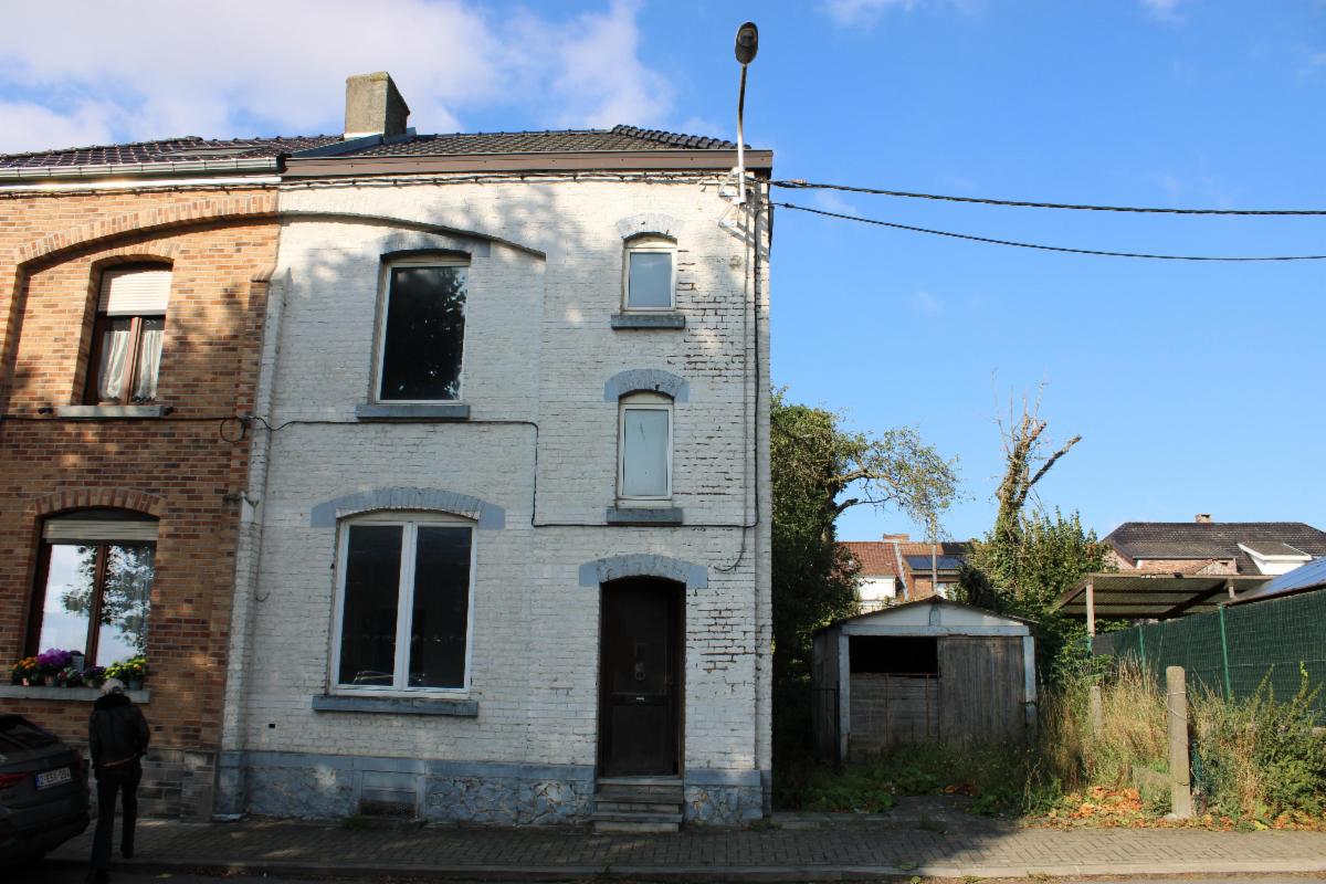 Photo 1 du bien Maison 3 façades avec garage et jardin