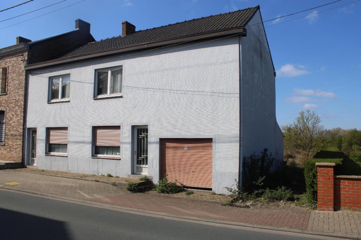 Photo 2 du bien Maison 3 façades avec garage, jardin et passage latéral