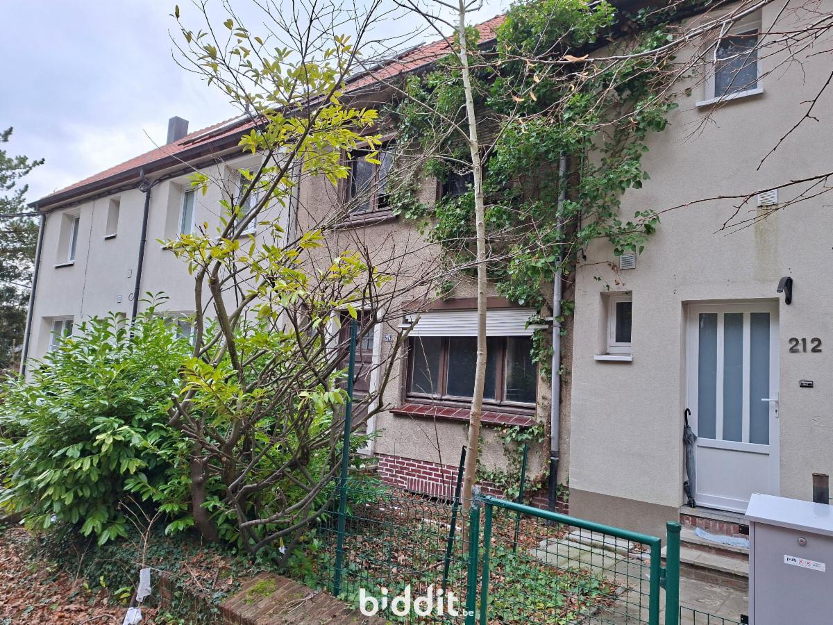 photo 2 du bien Maison d'habitation avec jardin à rénover entièrement