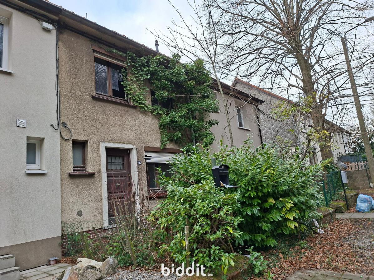 photo 3 du bien Maison d'habitation avec jardin à rénover entièrement