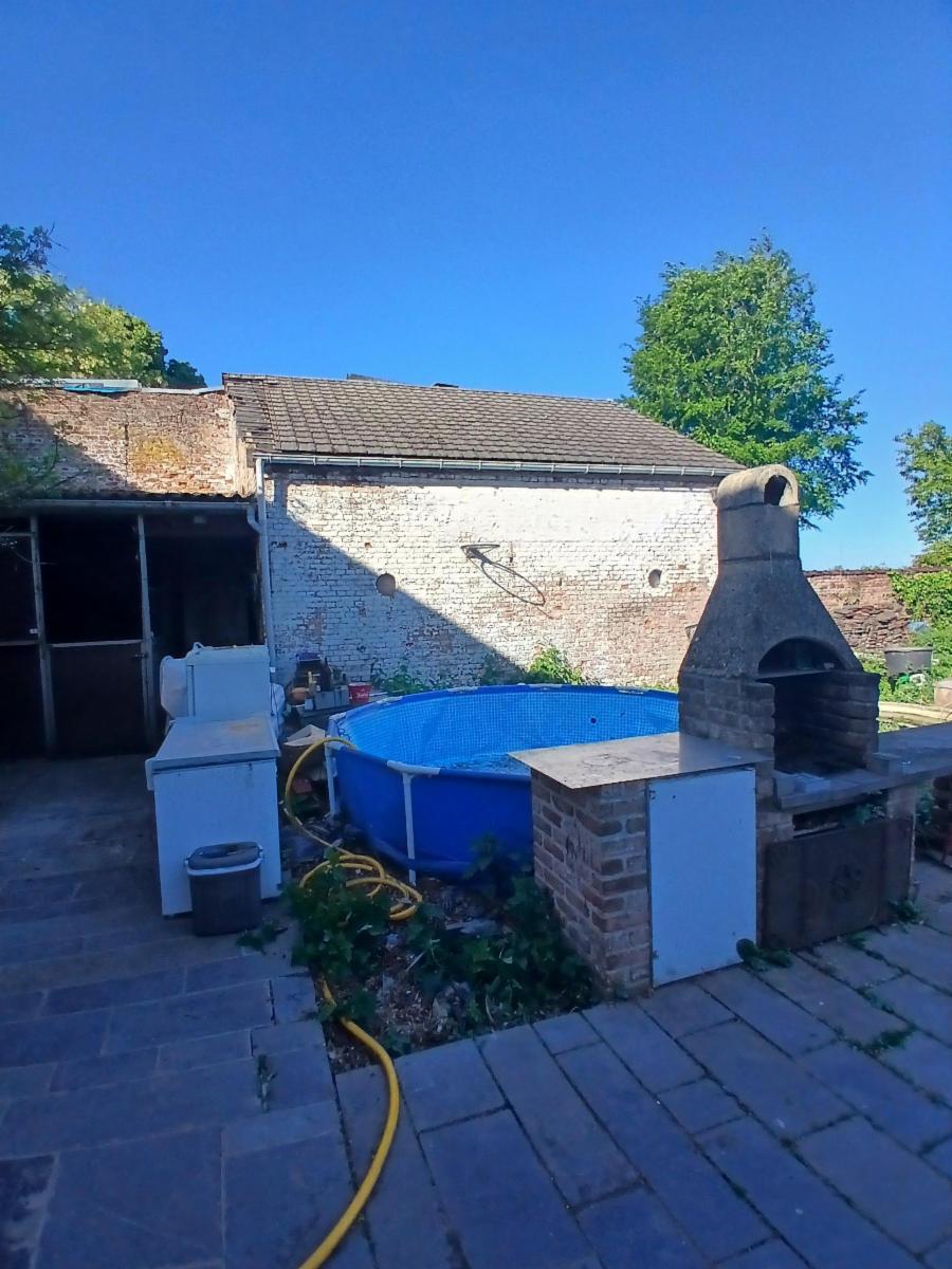 Photo 23 du bien Maison à rénover avec dépendances et jardin 