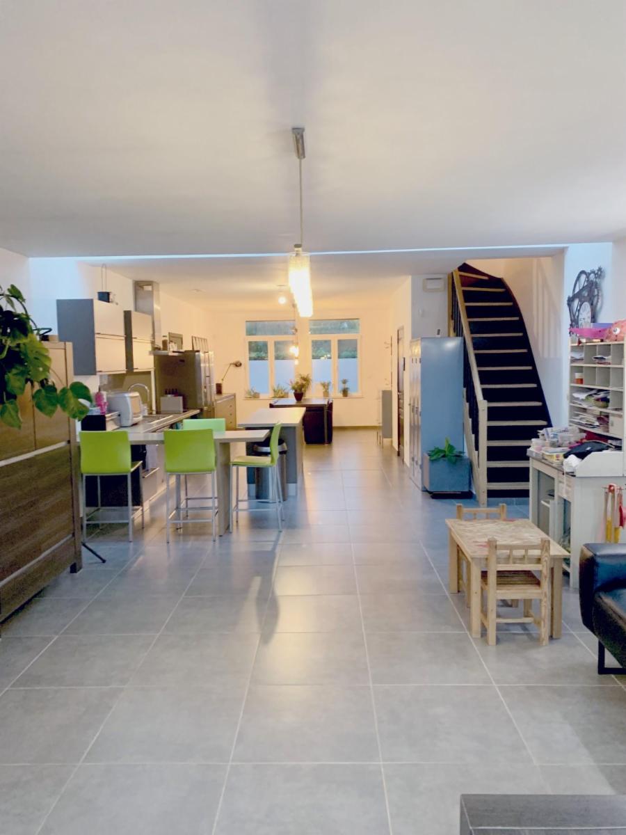 BOIS FICHAUX - Maison rénovée 4ch., jardin & parking 2 v.